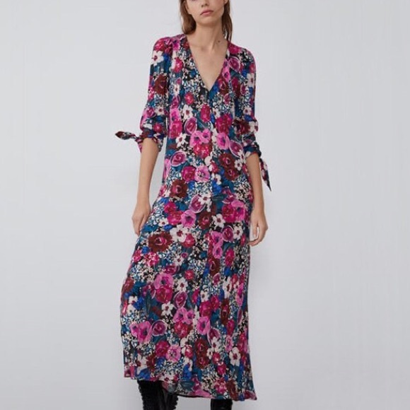 Zara Dresses & Skirts - ZARA Floral Print Maxi Dress